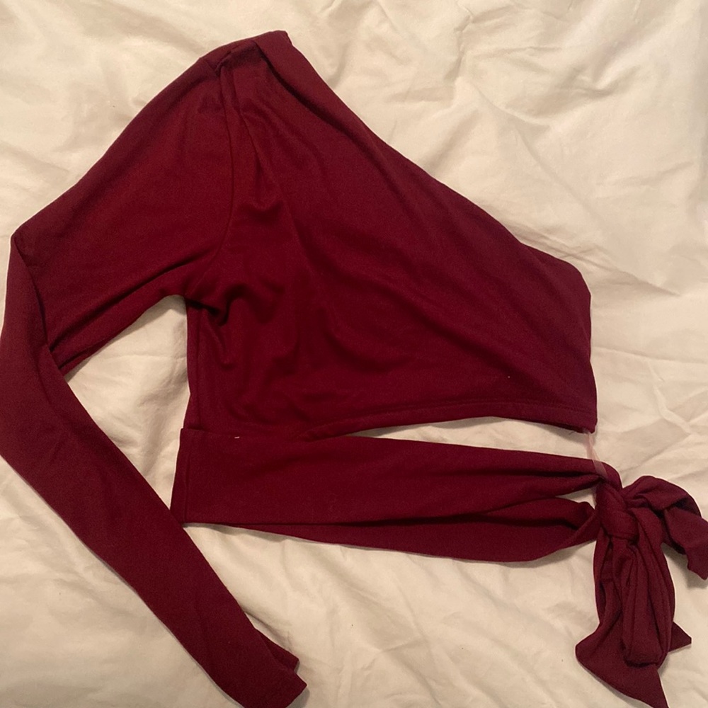 One sleeve Jordyn Jagger side tie top